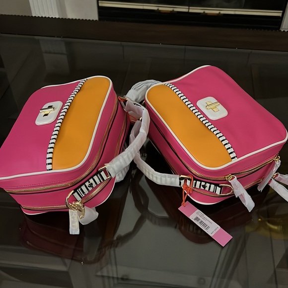 LDT
Jill Stripe Colorblock Lunchbox Crossbody Bag - Picture 13 of 14